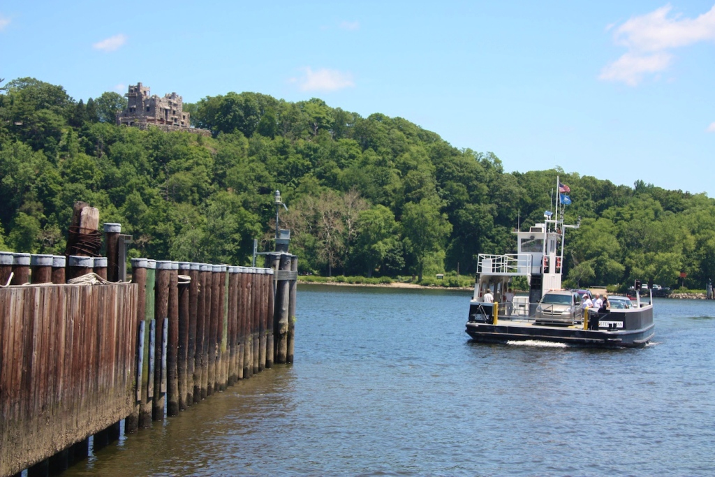 Chester-Hadlyme Ferry